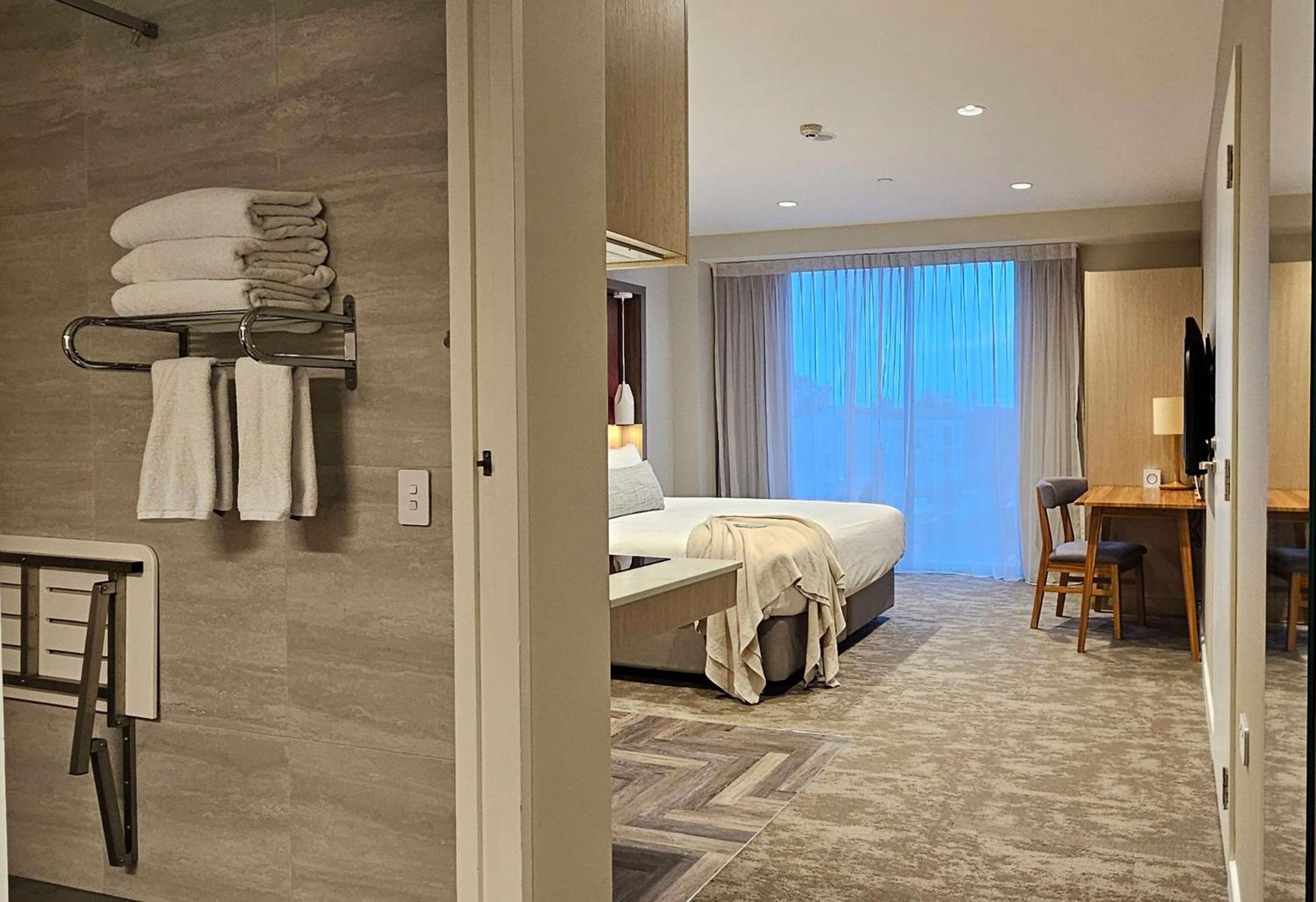 Sudima Christchurch City Ngoại thất bức ảnh A guest room at the hotel